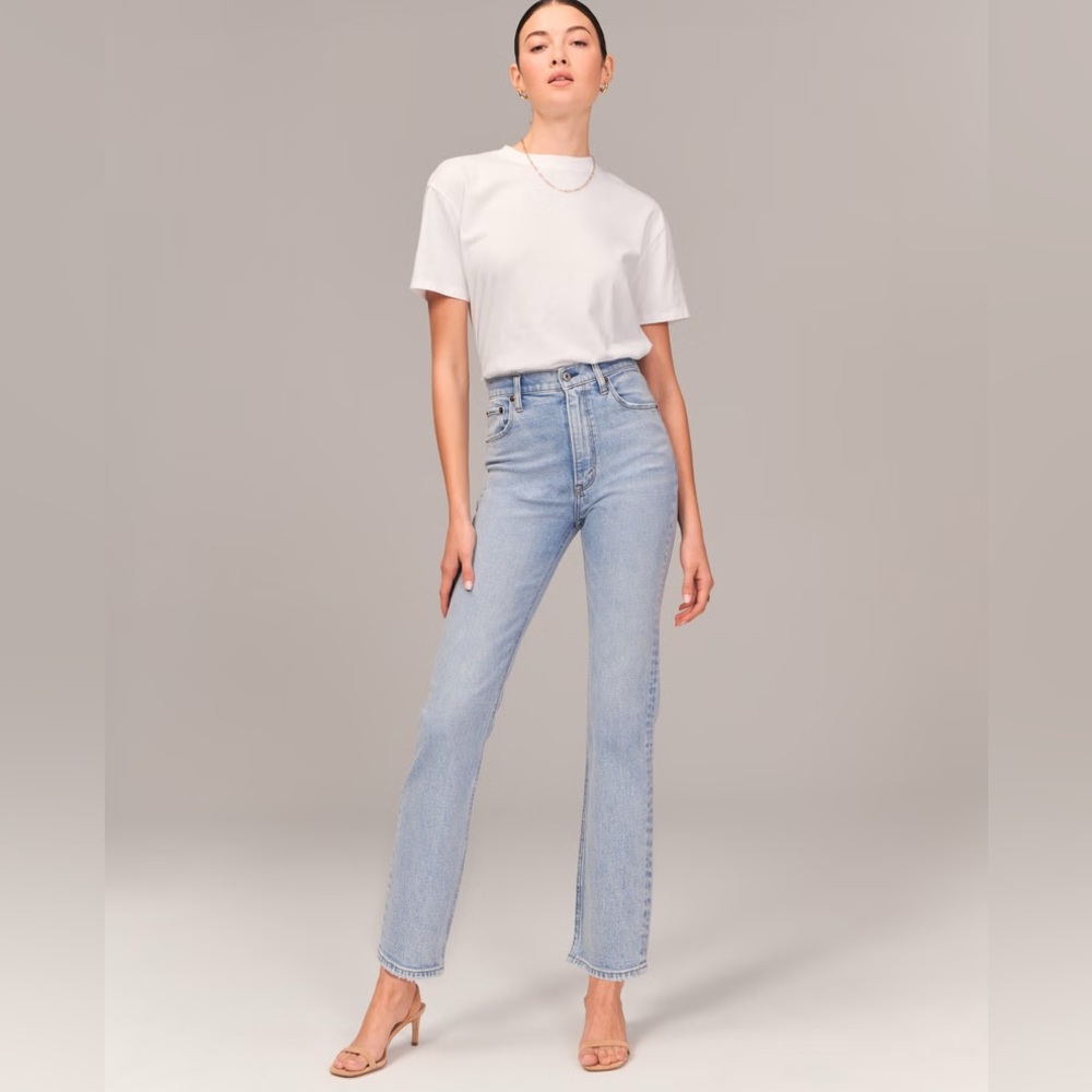 Abercrombie & Fitch Ankle Straight Ultra High Rise Jeans